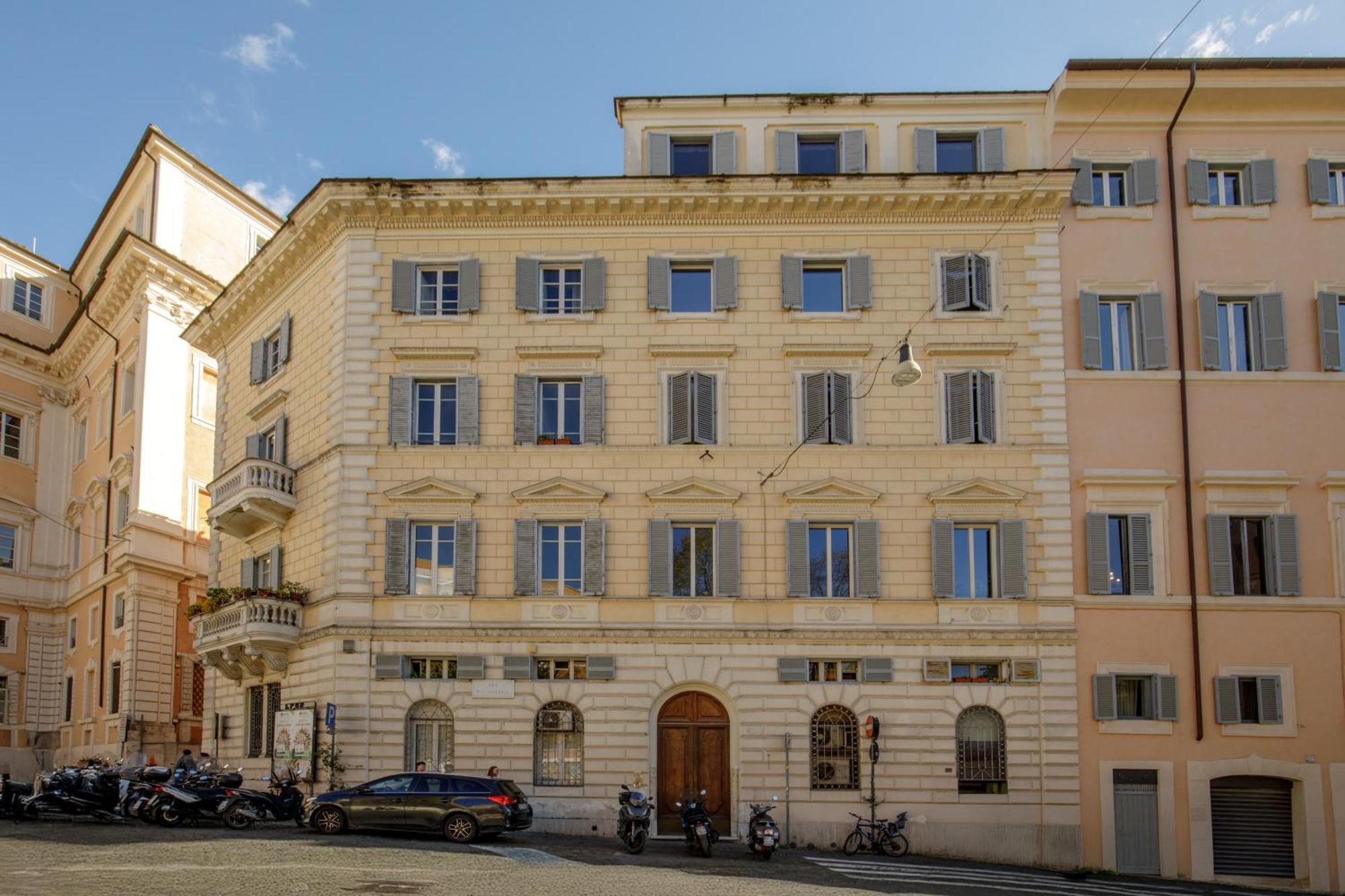 Liberti Colosseo - Luxury Apartment